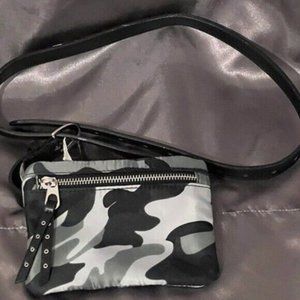 Anna & Ava | Bags | Anna Ava Belt Faux Fur Fanny Packcross  display picture 3